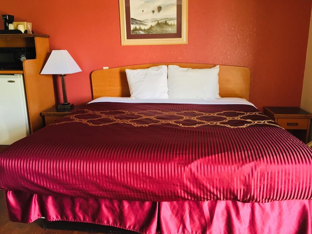 Bear Mount Inn & Suites Pigeon Forge Ngoại thất bức ảnh