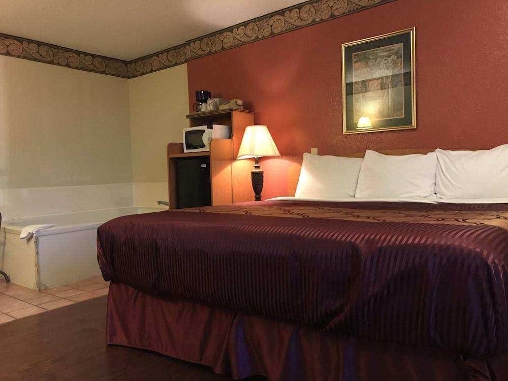 Bear Mount Inn & Suites Pigeon Forge Ngoại thất bức ảnh