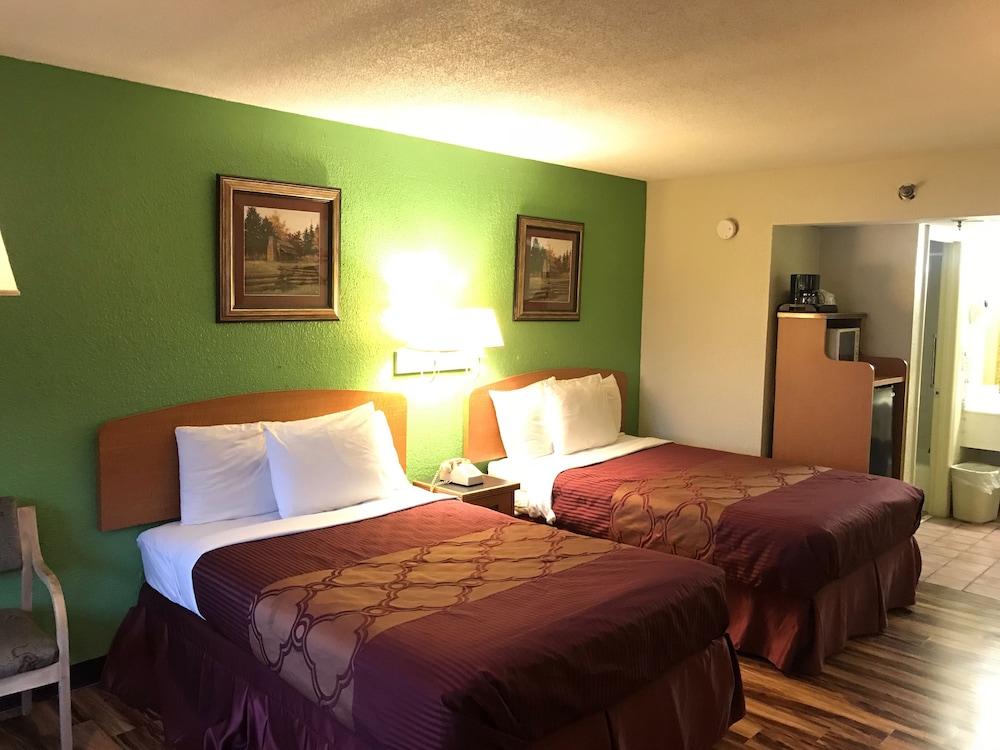 Bear Mount Inn & Suites Pigeon Forge Ngoại thất bức ảnh