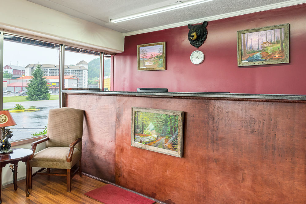 Bear Mount Inn & Suites Pigeon Forge Ngoại thất bức ảnh
