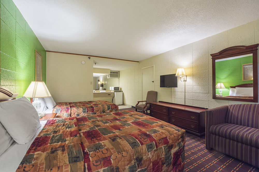 Bear Mount Inn & Suites Pigeon Forge Ngoại thất bức ảnh
