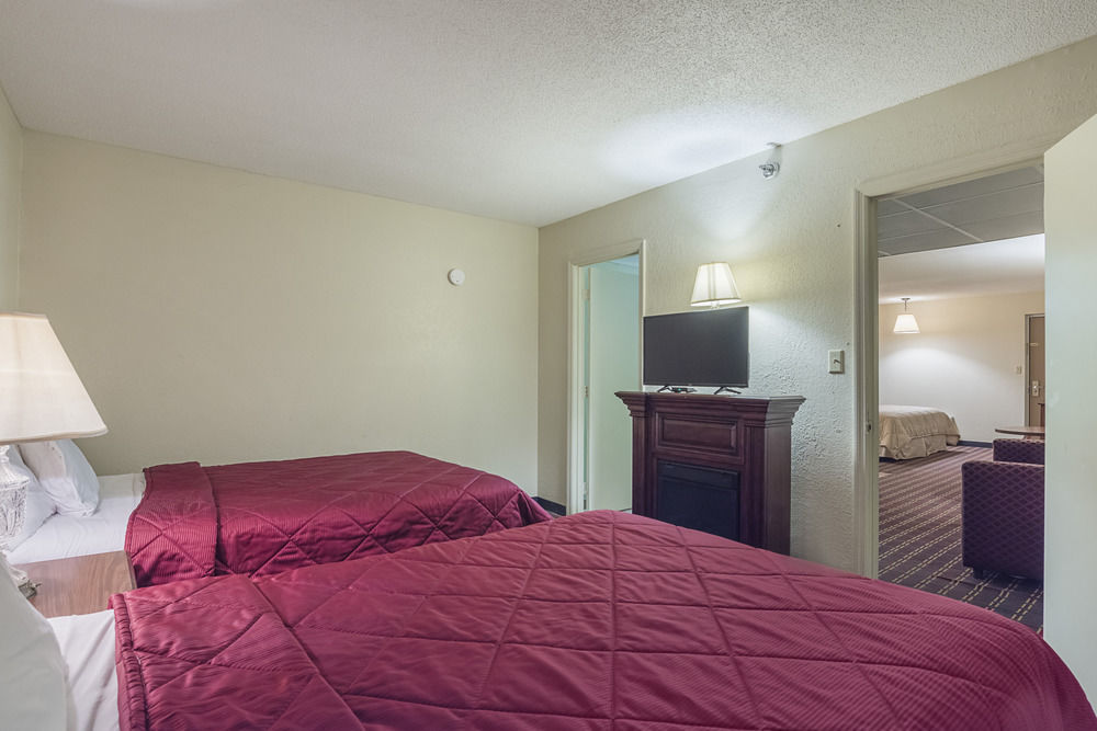 Bear Mount Inn & Suites Pigeon Forge Ngoại thất bức ảnh
